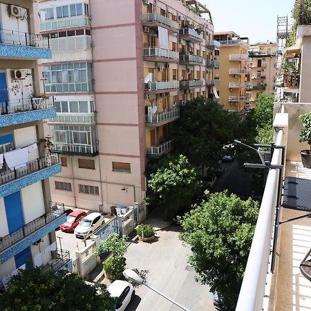 Apartament La Casa Del Maggiore, Tra Mare E Centro Palermo Zewnętrze zdjęcie